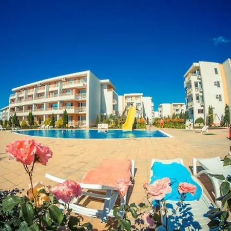 Apartament Beautiful Studio. Only 10 Minutes To The Beach! Słoneczny Brzeg