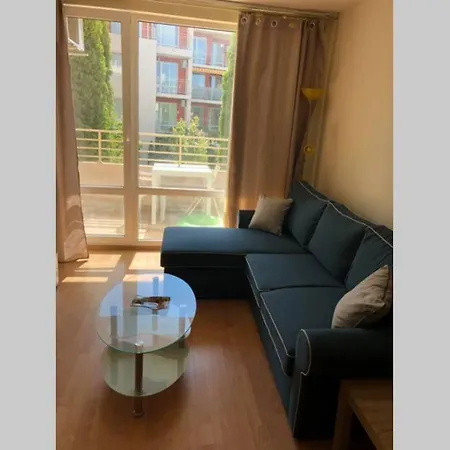 Beautiful Studio. Only 10 Minutes To The Beach! Lägenhet *